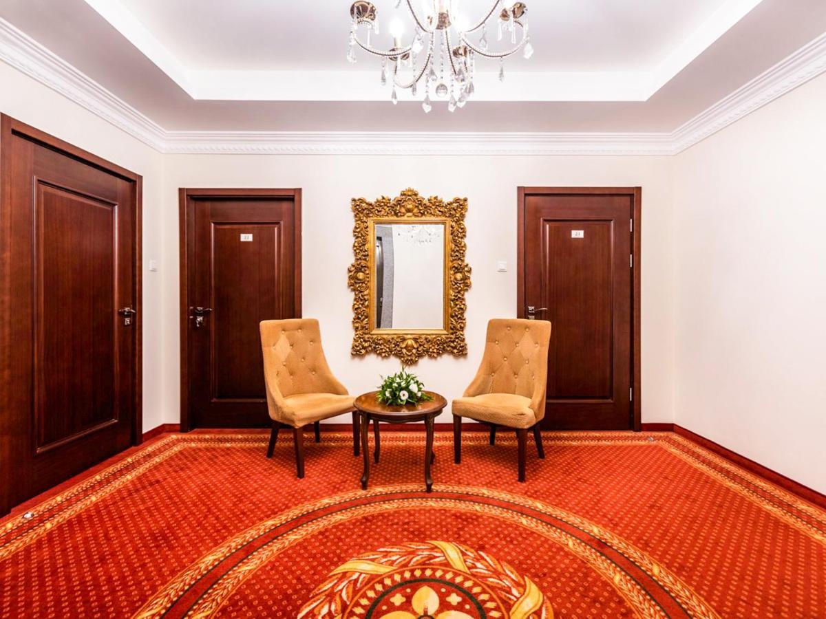 Parisel Palace Centrum Konferencyjno-Wypoczynkowe Klimki Pod Lukowem Exterior foto
